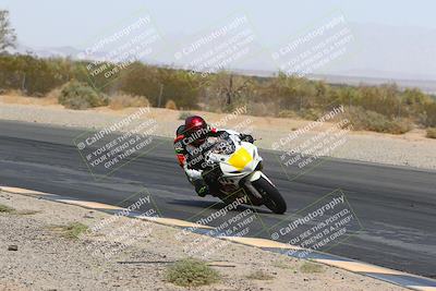 media/Apr-10-2022-SoCal Trackdays (Sun) [[f104b12566]]/Turn 3 Inside (1150am)/